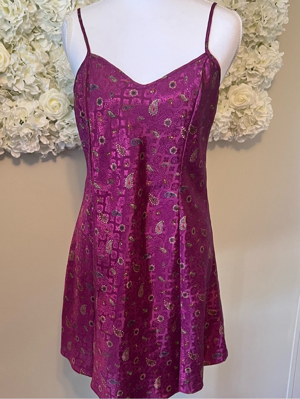Magenta Paisley Satin Slip Dress with Adjustable Straps Vintage - Picture 5 of 8